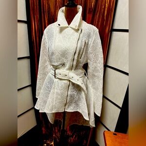 White zipper lace, belted, hi lo jacket new